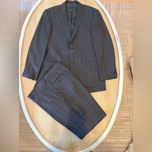 Elegant Charcoal Men's Suit